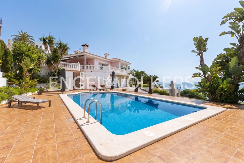 Foto 852388af-3c3d-4c57-896b-b65595f91895. Casa amb calefacció aparcament piscina a Playa de la Concha Oropesa del Mar