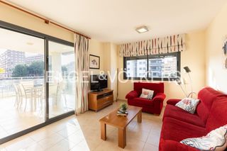 Etagenwohnung en Costa Marfil. Apartamento moderno con gran terraza de 21 m en residencial con