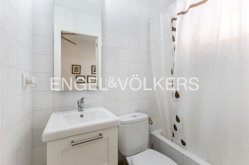 Foto 59b2b49d-0f56-4a87-9f8a-43a1ec184d0f. Rent flat with heating parking in El Botànic Valencia