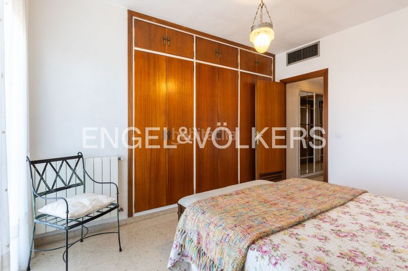 Foto a1e1d552-c989-4c59-b39e-2156bdd41ed6. Rent flat with heating parking in El Botànic Valencia