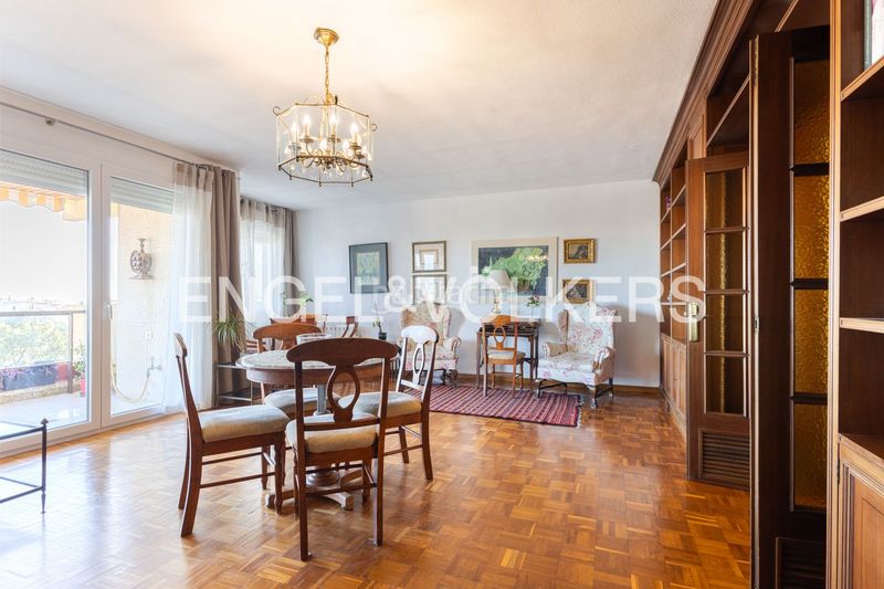 Foto eb4eaa46-3c40-4651-b0b7-02e0b9f06aa6. Rent flat with heating parking in El Botànic Valencia