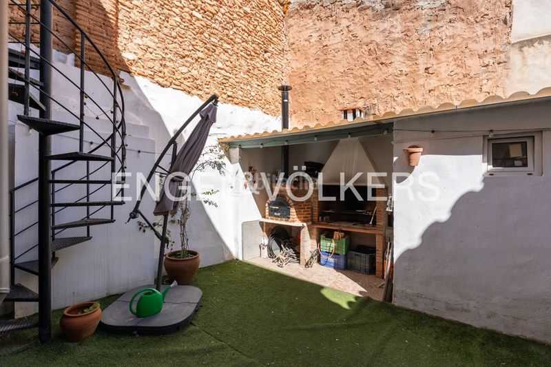 Foto 052efcaf-f028-4957-ab1d-1da964dc4914. Casa amb calefacció piscina a Núcleo Urbano Pobla de Vallbona (la)