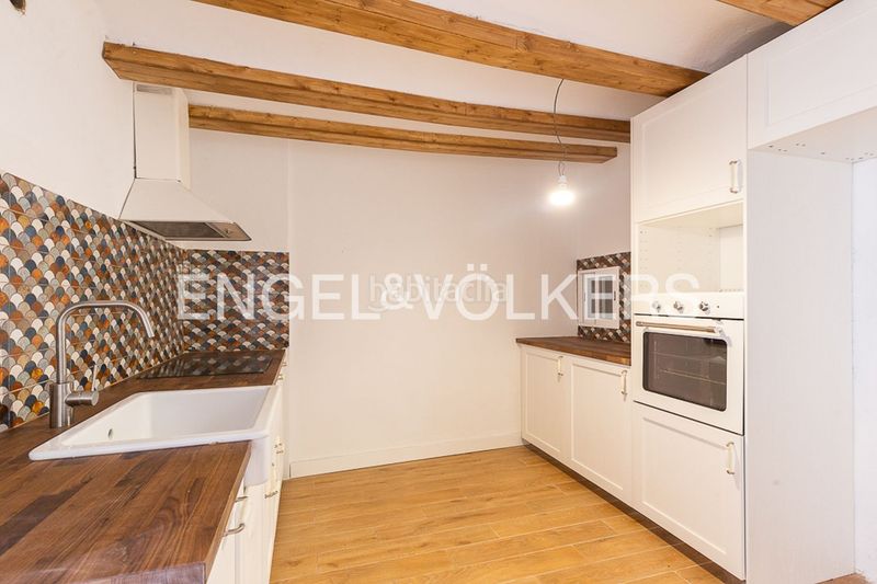 Foto 2800aa88-ec4a-435d-8bdd-29ec62de64da. Casa amb calefacció piscina a Núcleo Urbano Pobla de Vallbona (la)