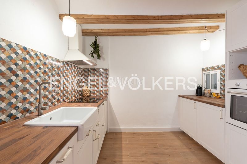 Foto daa27e7e-4888-40f6-89f2-ebbfefa7f5a5. Casa amb calefacció piscina a Núcleo Urbano Pobla de Vallbona (la)