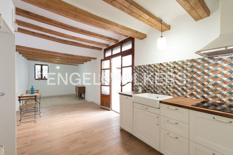 Foto dd8430e8-6601-4523-a111-37230a79e811. Casa amb calefacció piscina a Núcleo Urbano Pobla de Vallbona (la)