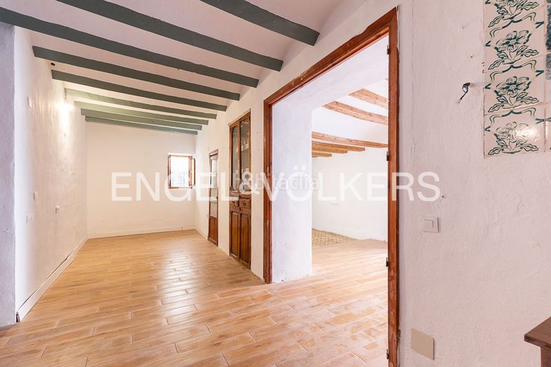 Foto e69825f7-177b-4557-8f96-d8ad0856671c. Casa amb calefacció piscina a Núcleo Urbano Pobla de Vallbona (la)