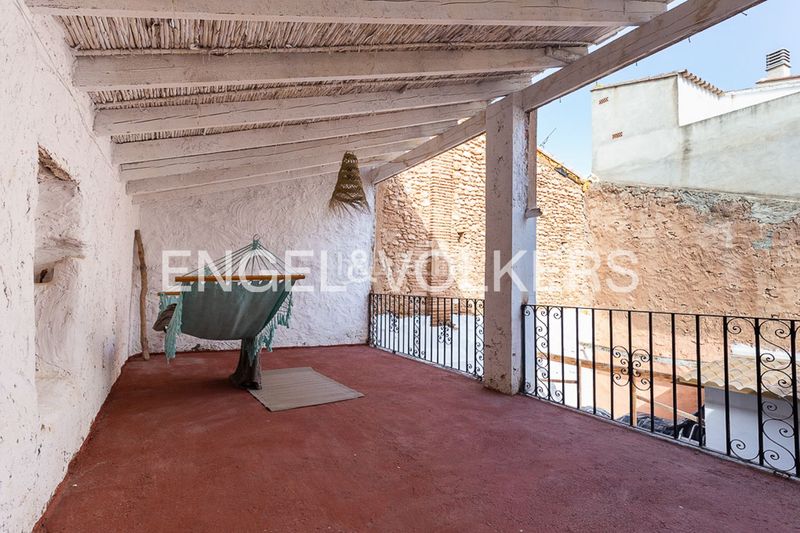 Foto f8e4493a-a1ac-4662-a77b-b35156d6aa82. Casa amb calefacció piscina a Núcleo Urbano Pobla de Vallbona (la)