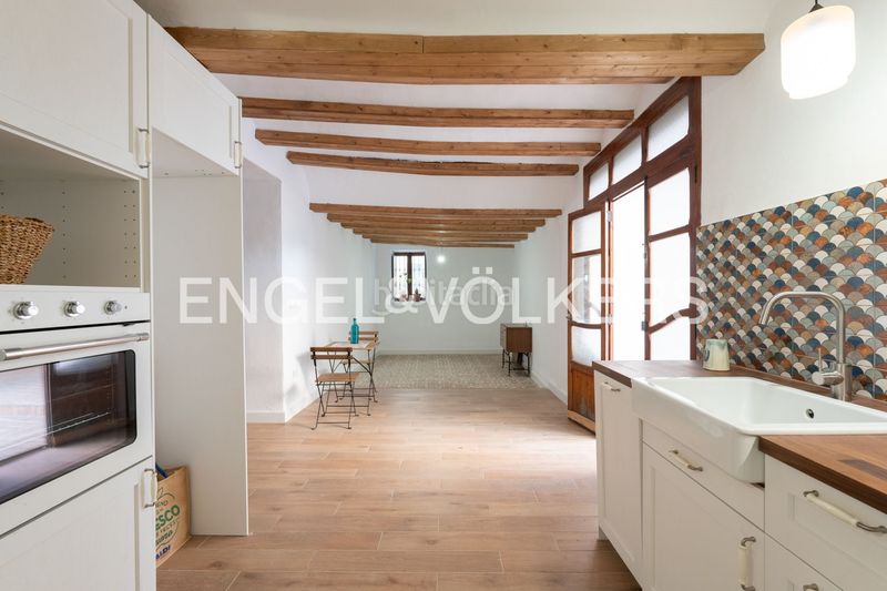 Foto fc8ca357-fd8b-4436-944d-1c63e87a81ed. Casa amb calefacció piscina a Núcleo Urbano Pobla de Vallbona (la)