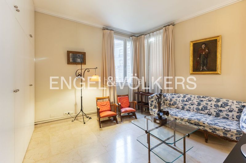 Foto 4bf8a8ef-f305-4665-8b12-13550410edf3. Pis amb calefacció aparcament a La Xerea Valencia