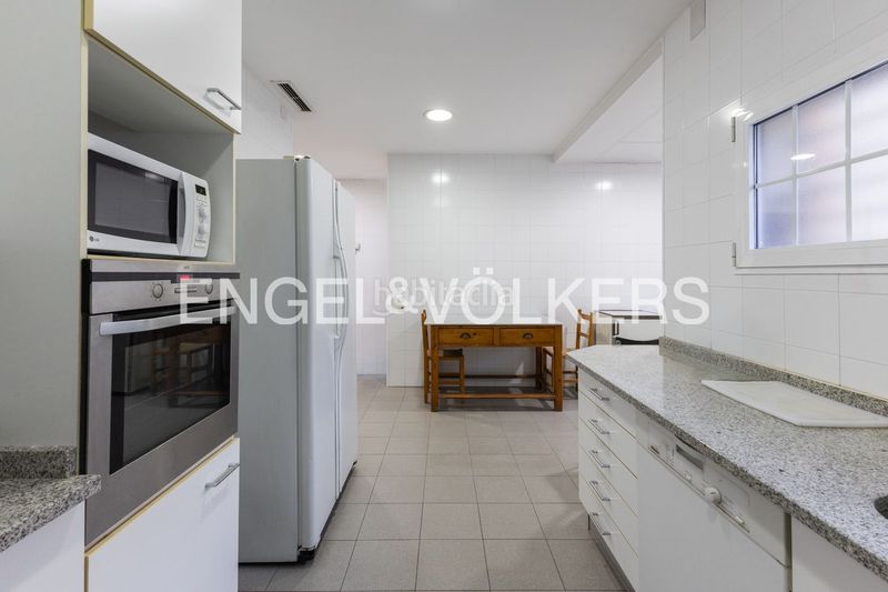 Foto 5b0968f2-4306-4555-a127-14935b875a42. Pis amb calefacció aparcament a La Xerea Valencia