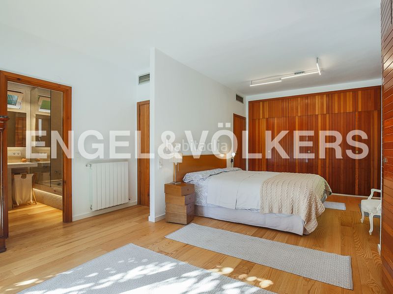 Foto dd89fa56-c05c-4d62-a2a4-4e2321e2dcd1. Lloguer casa amb calefacció aparcament piscina a Rocafort