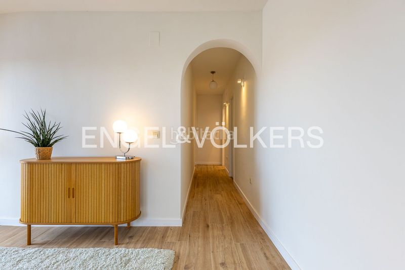 Foto 0bb9eda9-e217-490b-a494-03aeb5746629. Casa villa exclusiva de estilo escandinavo, minimalista y elegante. en Pedreguer