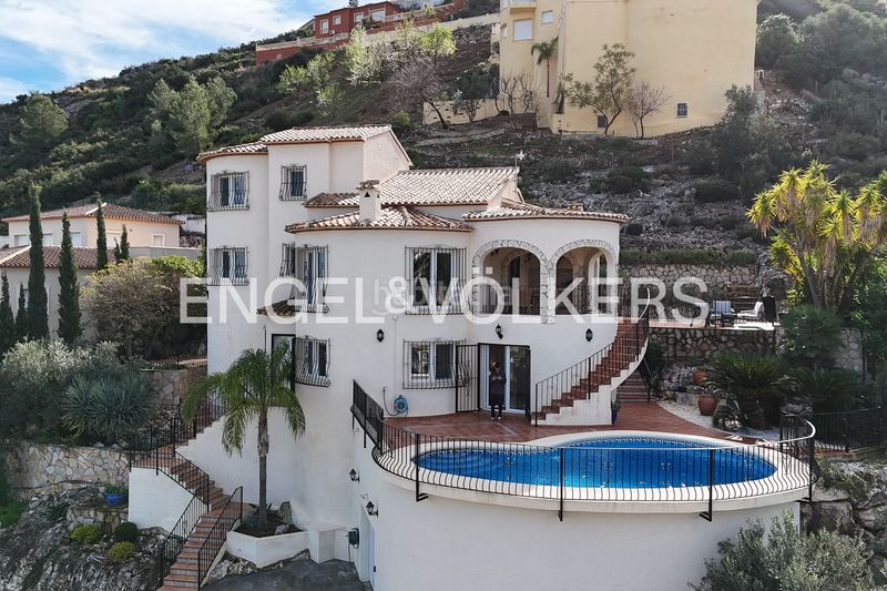 Foto 529da9eb-564f-46f2-9015-ffa8889557de. Casa villa exclusiva de estilo escandinavo, minimalista y elegante. en Pedreguer