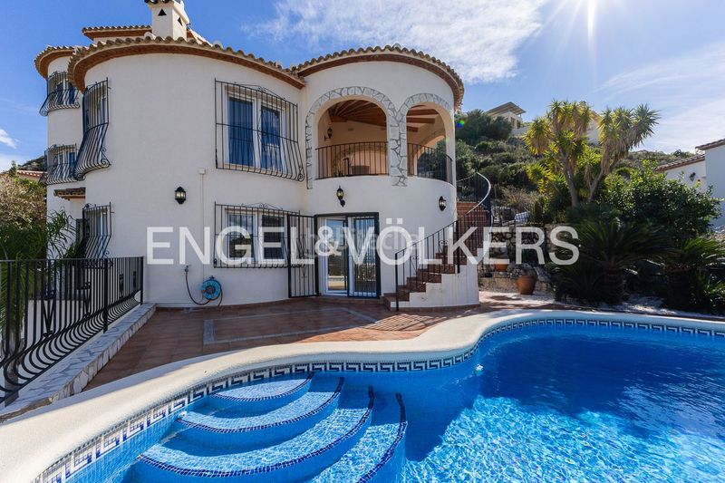 Foto cce8cd05-3c34-445b-96d5-7a3135c9d694. Casa villa exclusiva de estilo escandinavo, minimalista y elegante. en Pedreguer