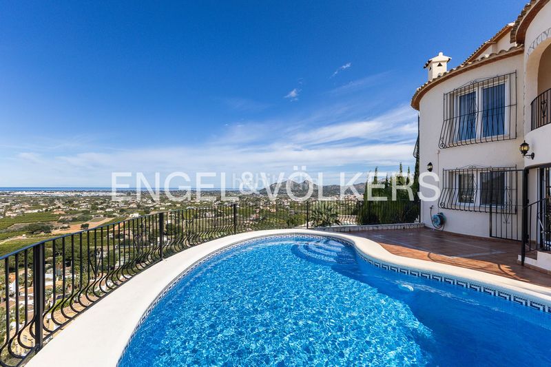 Foto ec256673-6dc0-4905-94c8-b22802c7274b. Casa amb calefacció aparcament piscina a Monte Solana Pedreguer