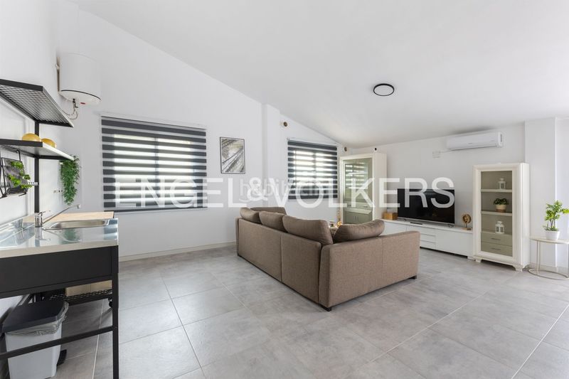 Foto 25e0321e-188d-464e-bd1e-c7fcf5385e86. Casa amb calefacció aparcament piscina a Torres Torres