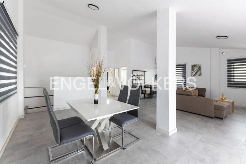 Foto 8dcf973e-ca1f-4703-a175-8ee90bd7f4c0. Casa amb calefacció aparcament piscina a Torres Torres