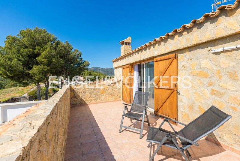 Foto b5136cf3-93bd-4ac5-b9b1-2d608b297549. Casa amb calefacció aparcament piscina a Torres Torres