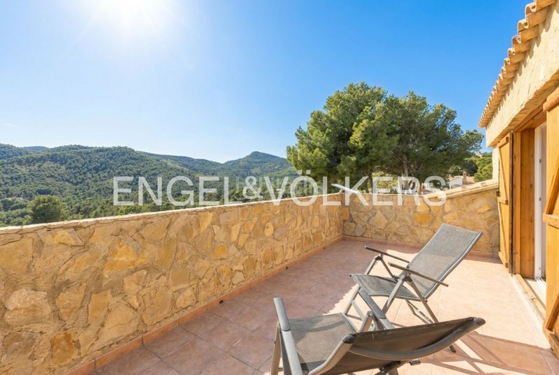 Foto c148f90f-0c33-446b-8e6e-cf3a690a41a7. Casa amb calefacció aparcament piscina a Torres Torres