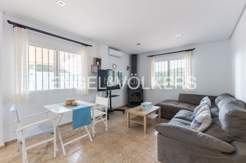 Foto c694144a-7d71-46e1-8ba4-dfe00336117b. Casa amb calefacció aparcament piscina a Torres Torres