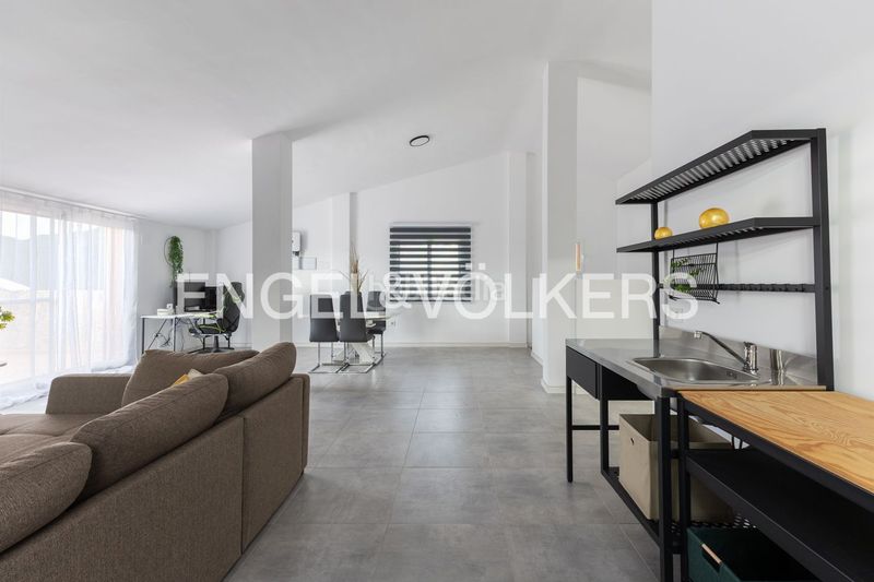 Foto f8d152c4-82ba-41b7-b0fc-d022a53fb7e9. Casa amb calefacció aparcament piscina a Torres Torres