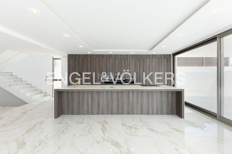Foto 51adf86f-325b-484d-8607-42a87185b6b2. Casa amb calefacció aparcament piscina a El Vedat - Santa Apolonia Torrent