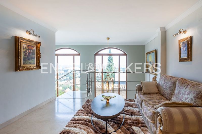 Foto 154bd2c6-12cb-4181-a98e-de003d60ab26. Casa amb calefacció aparcament piscina a El Montgó Dénia