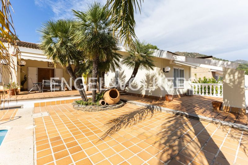 Foto 059b772f-26e4-4087-88e2-cb31d972b67c. Casa amb calefacció piscina a Montornés-Las Palmas-El Refugio Benicasim / Benicàssim