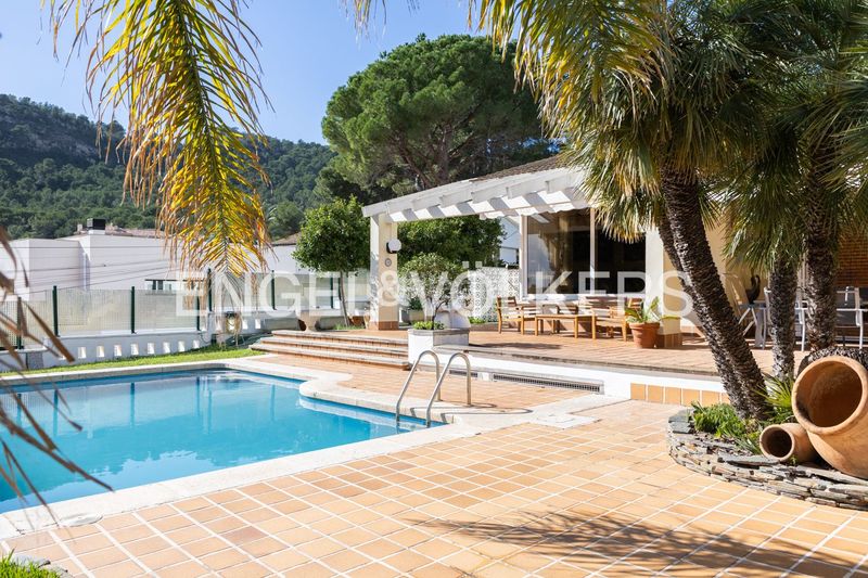 Foto 10bc7a57-ccd3-4b65-a88d-9edfb3f72ee7. Casa amb calefacció piscina a Montornés-Las Palmas-El Refugio Benicasim / Benicàssim