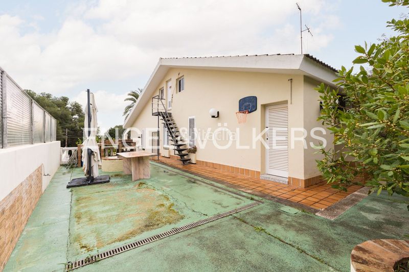 Foto 12553a51-0ea2-4747-b2ea-85a57ebba779. Casa amb calefacció piscina a Montornés-Las Palmas-El Refugio Benicasim / Benicàssim