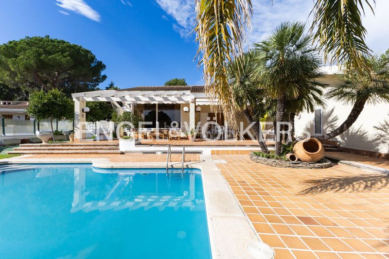 Foto 3b077841-5eb0-49a6-9be7-e145cf867916. Casa amb calefacció piscina a Montornés-Las Palmas-El Refugio Benicasim / Benicàssim