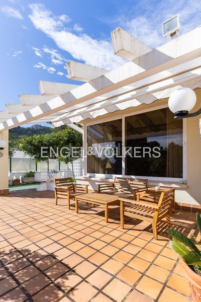 Foto 6309083b-7001-408c-9e92-2a764f322eb6. Casa amb calefacció piscina a Montornés-Las Palmas-El Refugio Benicasim / Benicàssim