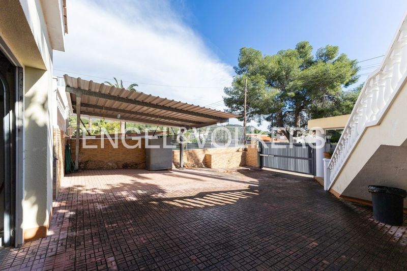 Foto a3485a6d-c40b-48e9-b650-f7460feb7ab3. Casa amb calefacció piscina a Montornés-Las Palmas-El Refugio Benicasim / Benicàssim