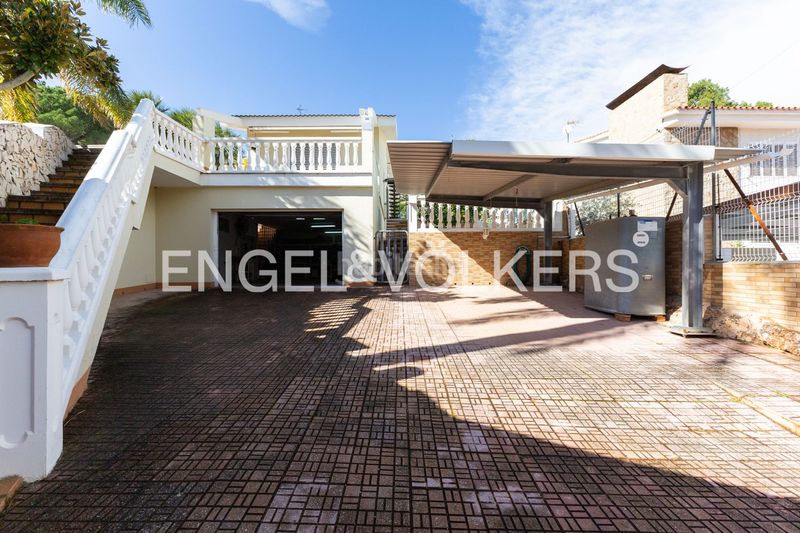 Foto add50cc9-7080-4947-9c73-f83b9a8f6108. Casa amb calefacció piscina a Montornés-Las Palmas-El Refugio Benicasim / Benicàssim