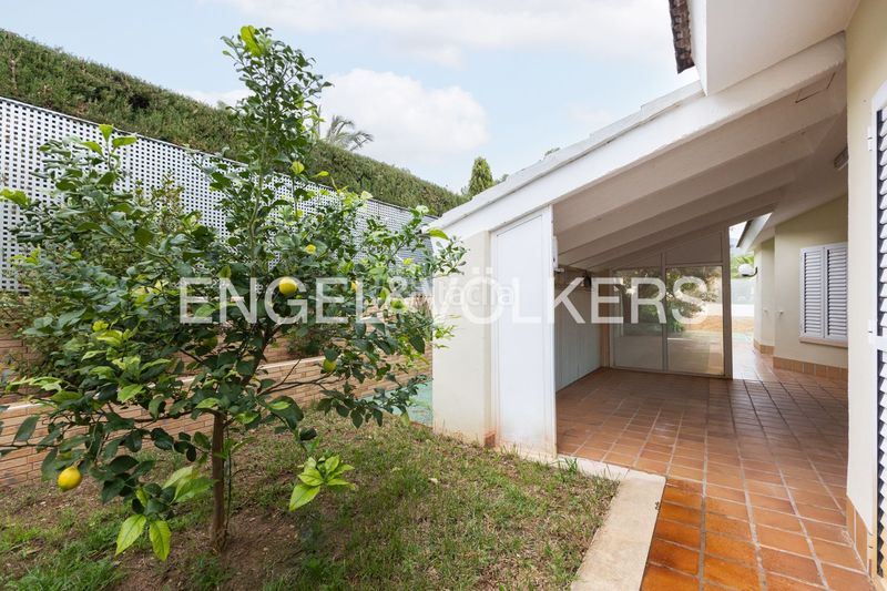 Foto c6da3f23-e9e7-4293-8951-a20fdf467f74. Casa amb calefacció piscina a Montornés-Las Palmas-El Refugio Benicasim / Benicàssim
