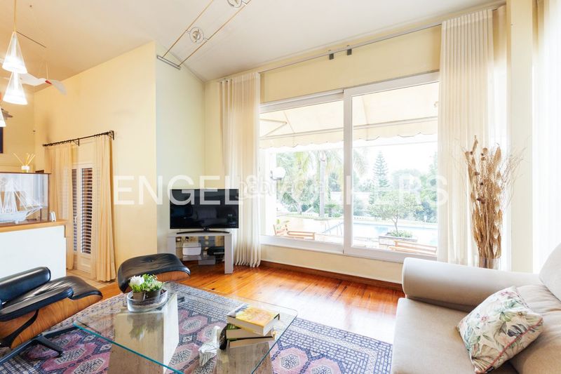 Foto e4c3f5eb-f255-4649-ba78-9d0e6e8d789d. Casa amb calefacció piscina a Montornés-Las Palmas-El Refugio Benicasim / Benicàssim