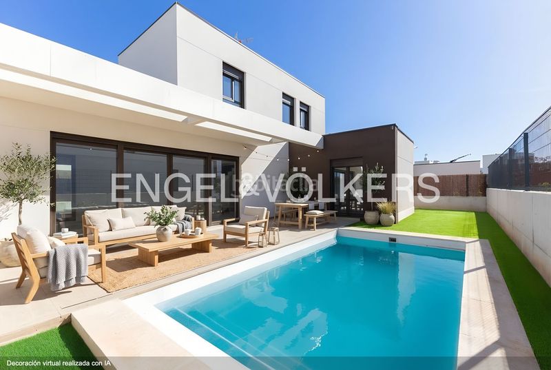 Foto 0b2ff7b0-17ce-4d3b-b3eb-3e76a588dd23. Casa amb calefacció aparcament piscina a La Conarda-Montesano Bétera