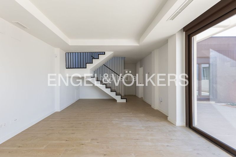 Foto f60fba12-5651-4ffd-a195-b59c1b7c6a9b. Casa amb calefacció aparcament piscina a La Conarda-Montesano Bétera