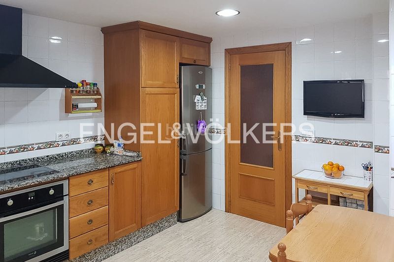 Piso oportunidad marques de montortal Torrefiel en Valencia - Imagen 7