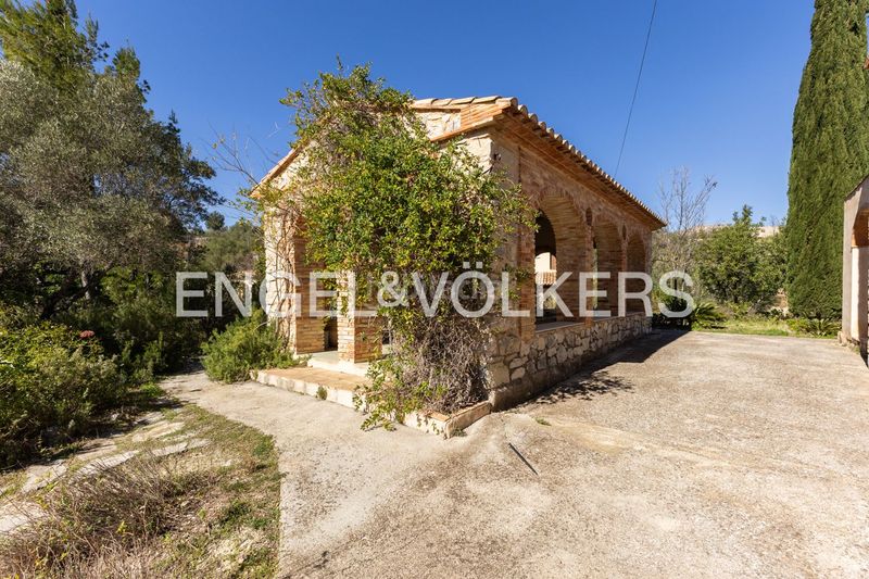Foto 0f7528dd-13e0-4287-9323-045eb95695ac. Maison avec chauffage parking piscine dans Vall de Laguart
