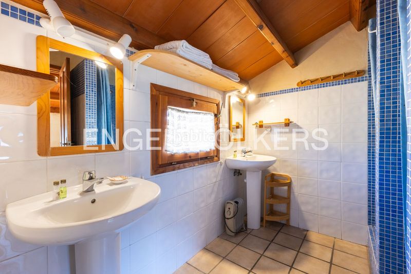 Foto a4b4844c-1ec5-4fb2-9cd4-090cfe5e1c9d. Maison avec chauffage parking piscine dans Vall de Laguart