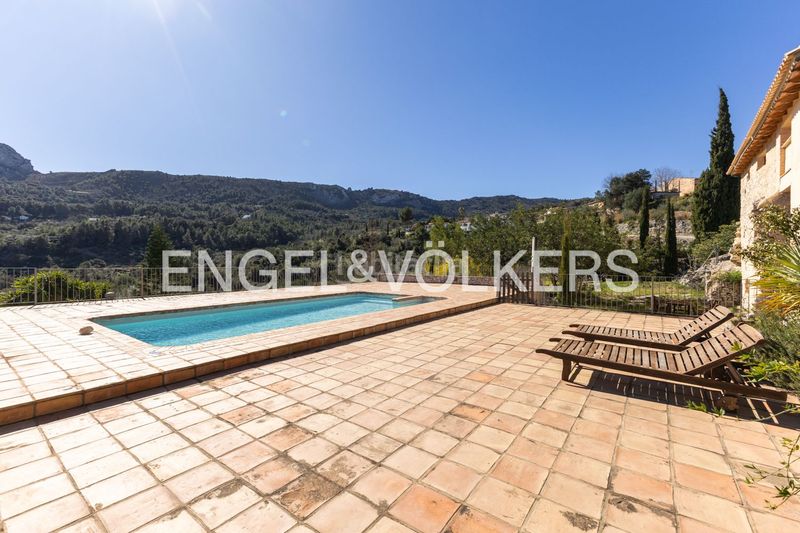 Foto d68cd1dc-fed4-401b-af72-12d2e34b1e26. Maison avec chauffage parking piscine dans Vall de Laguart