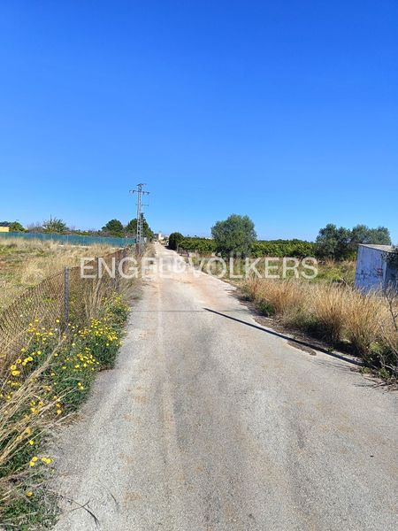 Foto 9acf4dd3-c08b-4de6-88c0-03dde3ab2e19. Terreny residencial a Poblets (els)
