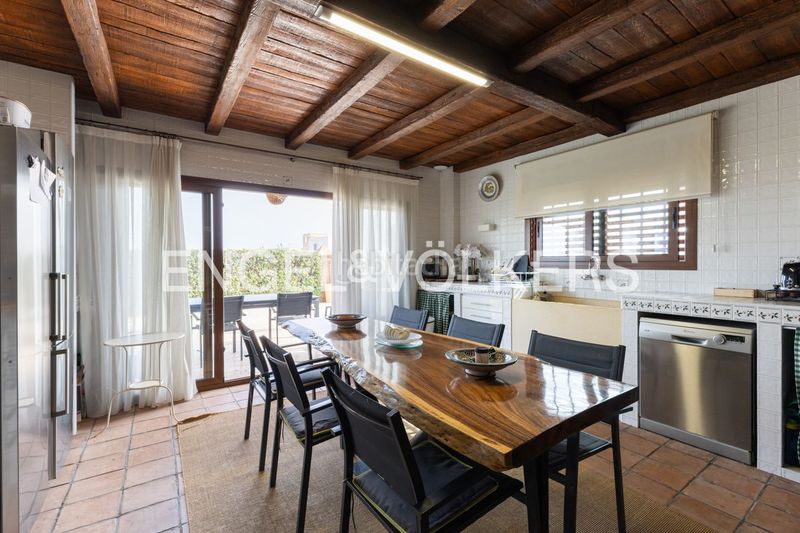 Foto 04f2f070-a593-42e6-a375-f75fb9ce06a0. Casa amb calefacció piscina a Playa Burriana