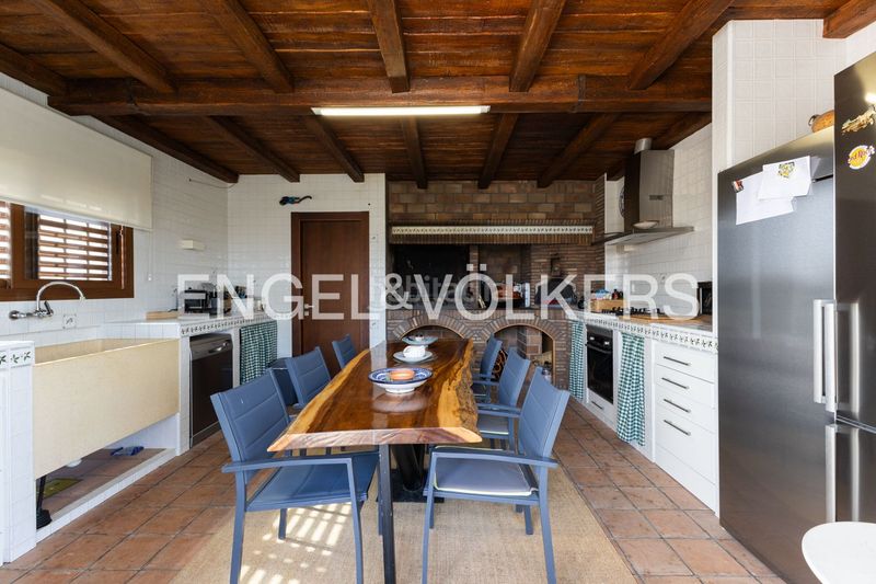 Foto 76165ecf-6b98-40c4-9385-bdae9e4ce8ca. Casa amb calefacció piscina a Playa Burriana