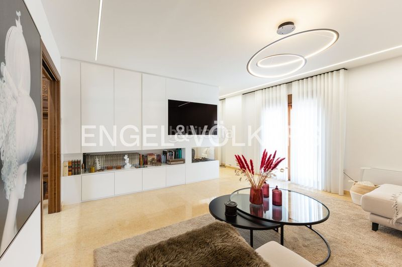 Foto a6b7e4c7-4ca6-4bfa-9ae3-151b4672c6b2. Casa amb calefacció piscina a Playa Burriana