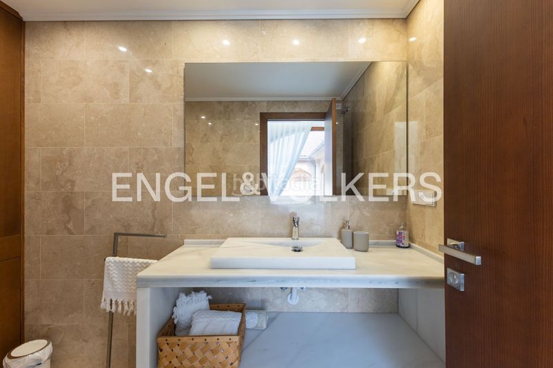 Foto d530125f-e8cb-4f76-ac5c-f7a6d6efbed6. Casa amb calefacció piscina a Playa Burriana