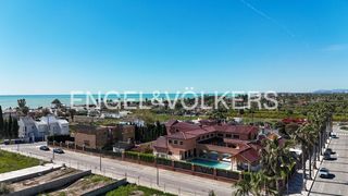 Casa a Playa. Donde el sol te despierta y el mediterráneo te abraza