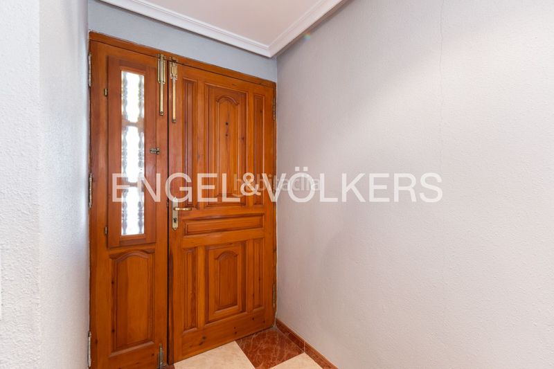 Foto c2da1b56-b0fb-47ed-b912-43372389557f. Casa amb calefacció aparcament piscina a Núcleo Urbano Pobla de Vallbona (la)