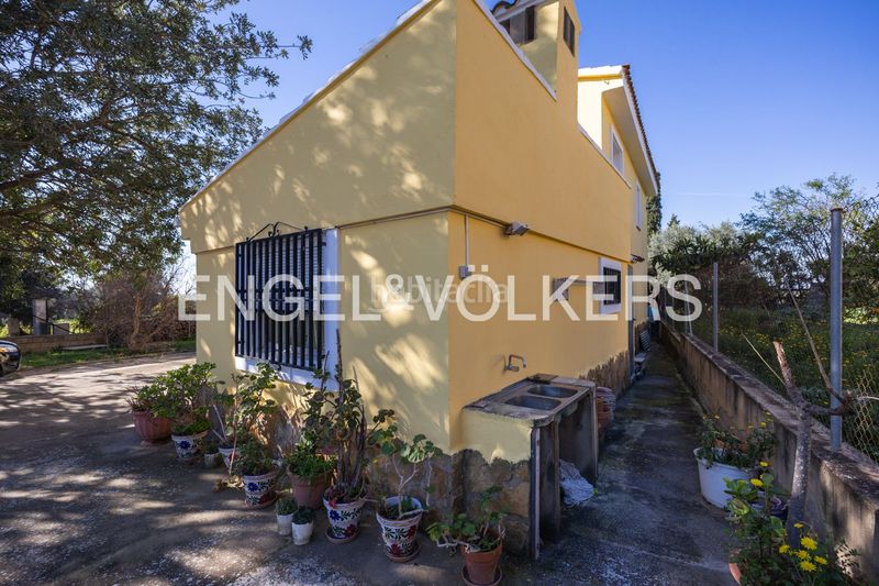 Foto d5f2def4-5641-412d-b02c-c2b70e5b15d7. Casa amb calefacció aparcament piscina a Núcleo Urbano Pobla de Vallbona (la)